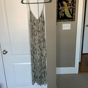 Zara. Size M/L, billowy indigo tie-dye sundress